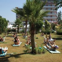 holiday garden resort hotel