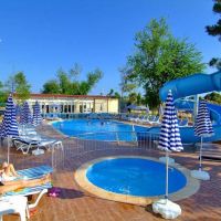 aperion beach hotel