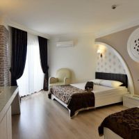 side royal paradise (ex.desiree resort hotel)