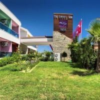 the colour hotels side