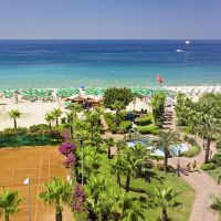 riviera hotel & spa