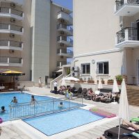 riviera hotel & spa