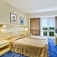 jeans club hotels festival