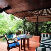 mom tri's villa royale
