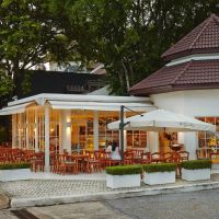 woodlands hotel