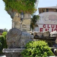 club enjoy beach