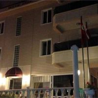 club seven hotel