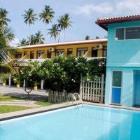 larns villa