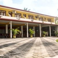 larns villa