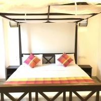 lagoon boutique hotel
