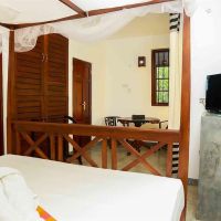 lagoon boutique hotel