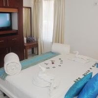 white villa ahungalla