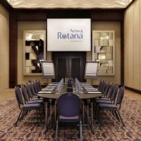 amwaj rotana jumeirah beach