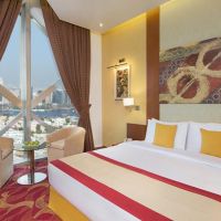 city seasons towers dubai - burjuman mall