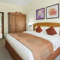 golden tulip khatt springs resort & spa