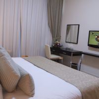 pearl marina hotel
