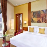 city seasons towers dubai - burjuman mall