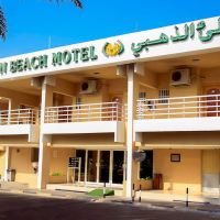 golden beach motel sharjah