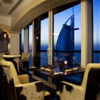 jumeirah beach hotel