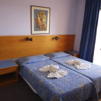 daphne hotel apartments