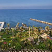 amathus beach hotel
