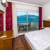 honeymoon beach hotel