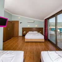 honeymoon beach hotel