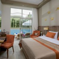 side royal palace hotel & spa