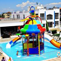 dream world family club
