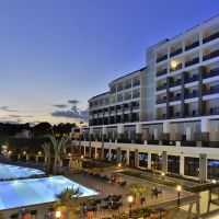 side valentine resort & spa