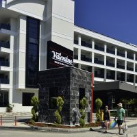 side valentine resort & spa