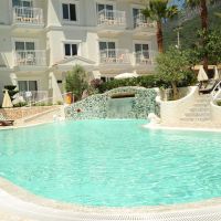 montebello deluxe hotel