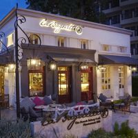 woodlands suites serviced resideces