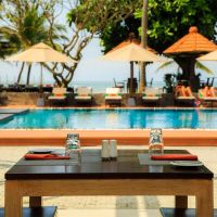 camelot beach hotel