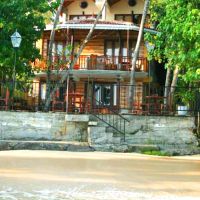 thaproban beach house