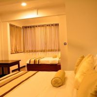 gloria grand hotel
