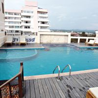 aiyara palace hotel