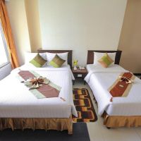 aiyara palace hotel