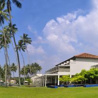 the blue water resort & spa