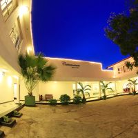 catamaran beach hotel
