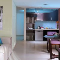 ramada hotel & suites by wyndham (ex. hawthorn suites)