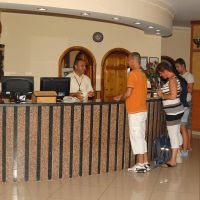 doris aytur hotel