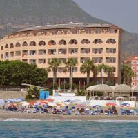 doris aytur hotel