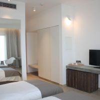 amphora hotel & suites 4 *