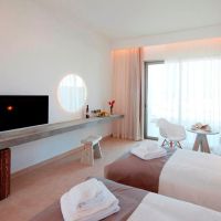 amphora hotel & suites 4 *