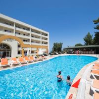 tuntas family suites kusadasi