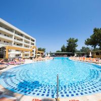tuntas family suites kusadasi