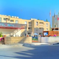 daphne hotel apartments