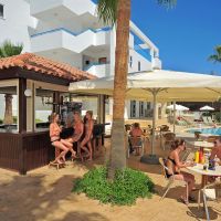 petrosana hotel apts
