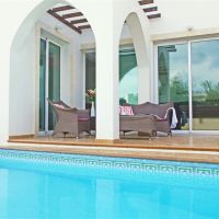 villa pernera